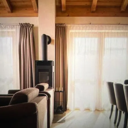 Ferienhaus Cozy 5br Chalet W Jacuzzi And Balcony Wald am Arlberg